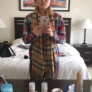 Checker pattern scarf